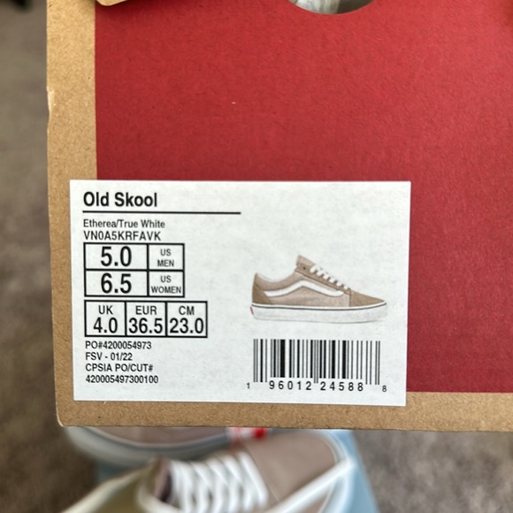 NWT - VANS 6.5 Light Mauve Old Skool Low Tops - Picture 4 of 4